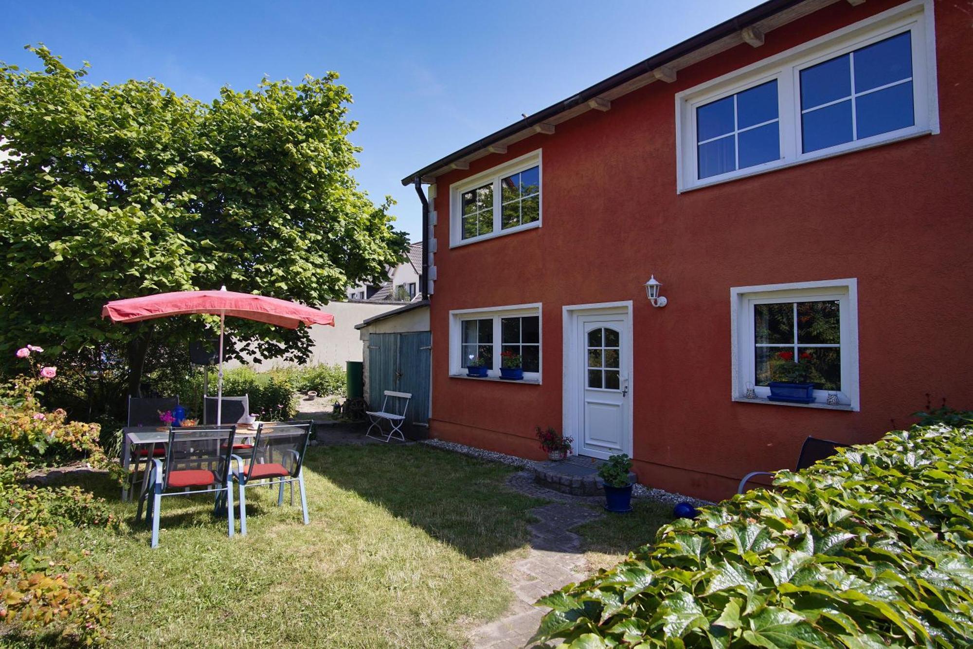 Zentral Aber Ruhig, Terrasse Mit Viel Gruen - Strandnahes Ferienhaus Luki Goehren  Ngoại thất bức ảnh